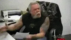 兩個老外吵架.gif