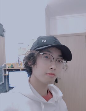楊昕燃.jpg
