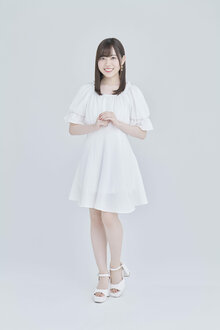 伊達小百合全身公式照2023.jpeg
